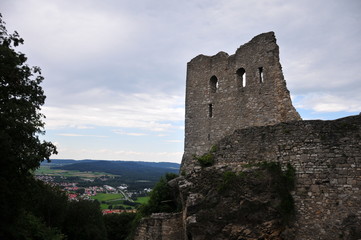 Fototapeta na wymiar Burg Ruine Berge Gebige