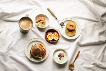 朝食
