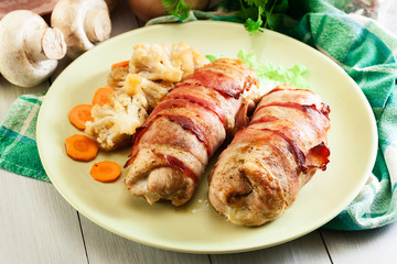 Chicken breast stuffed with champignon