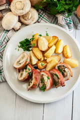 Chicken breast stuffed with champignon