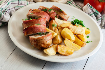 Chicken breast stuffed with champignon