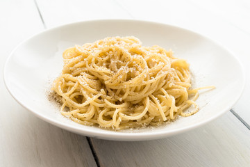 Spaghetti Cacio e Pepe, Pasta Italiana 
