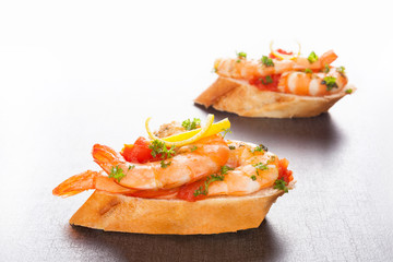 Luxury shellfish snacks.