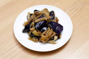 茄子と玉葱の炒め物