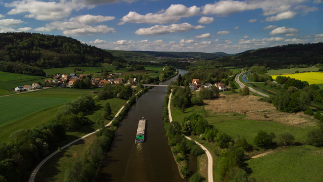 รูปภาพRhein-Main-Donau-Kanal – เลือกดูภาพถ่ายสต็อก เวกเตอร์ และวิดีโอ73 ...