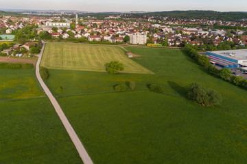 Fototapeta na wymiar Luftbild mit Blick über die Wiesen nach Korntal in Baden Württemberg