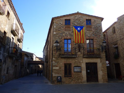 Corsá​​, pueblo español de la comarca catalana del Bajo Ampurdán, en la provincia de Gerona (Cataluña,España)
