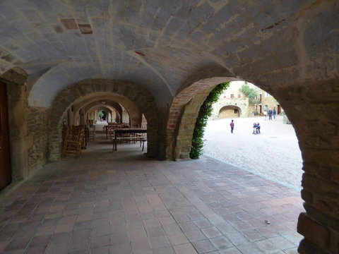 Monells, pueblo del Ampurdan  en Girona, Costa Brava (Cataluña,España)