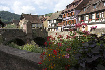 Fototapeta na wymiar Kaysersberg, Alsazia, Francia 