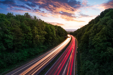 Fototapeta Autobahn mit Autospuren obraz