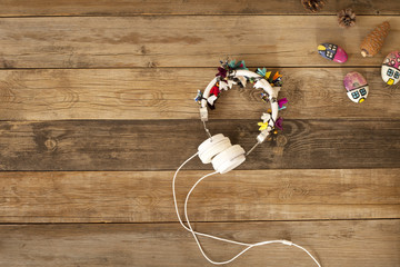 listening music with headphone