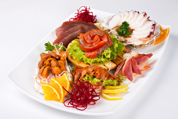 Блюдо японской кухни. Рыба. Морепродукты. Сашими