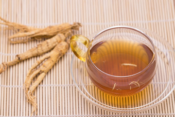 Ginseng tea and Dry Ginseng Roots