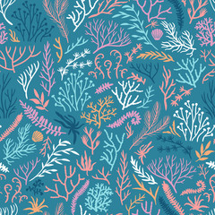 Vector seamless pattern with seaweed. Repeated texture with sea plants. © beskovaekaterina