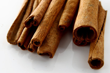 Cinnamon Stick / innamon is a spice commonly used in cooking that comes from the bark of the cinnamon tree.
