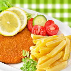 Schnitzel und Pommes frites