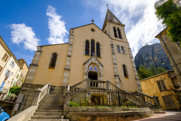 Ancienne église, de village de Castekllane. Alpes de Haute Provence, France. 