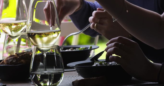 D&eacute;jeuner dans un restaurant