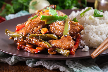 Kung Pao chicken with peppers and vegetables