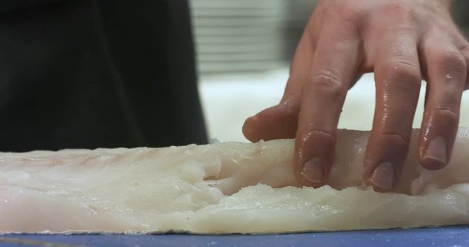 d&eacute;coupe dde poisson cabillaud 