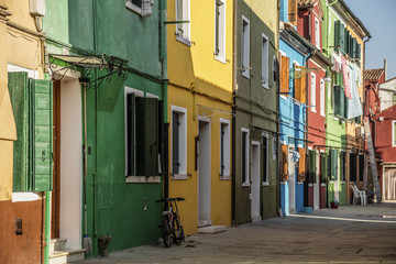 Fototapeta na wymiar Typical colored houses in Burano, Venice