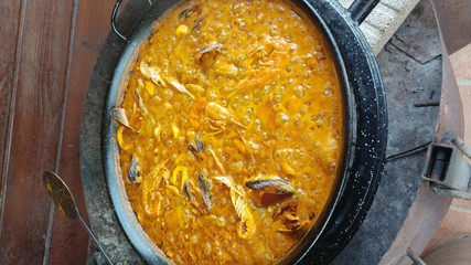 Fideuà