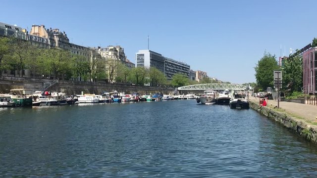 Port de l'Arsenal à Paris	