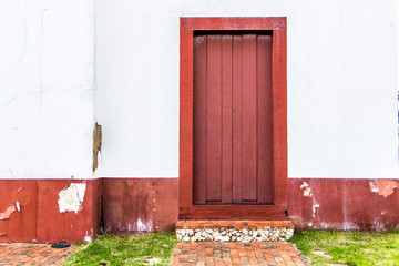 Portas e janelas antigas