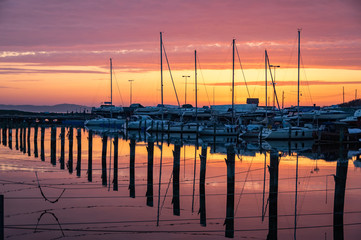 Solnedgångenöver hamnen.
