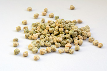 dried pea seeds