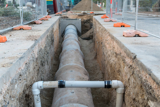 New storm water pipes