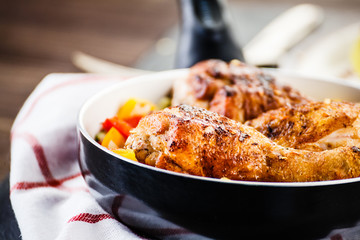 Fried drumsticks with potatoes