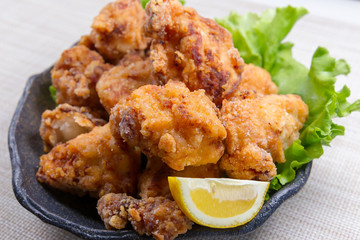 鳥の唐揚げ