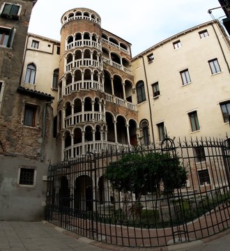 Scala Contarini; Venice's "snail staircase"