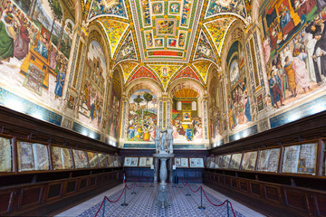 The architectures and the art of Siena - obrazy, fototapety, plakaty