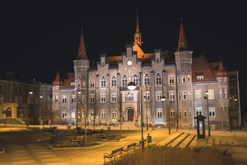 Obraz premium Neogotycki ratusz siedziba władz miejskich - Wałbrzych, Polska