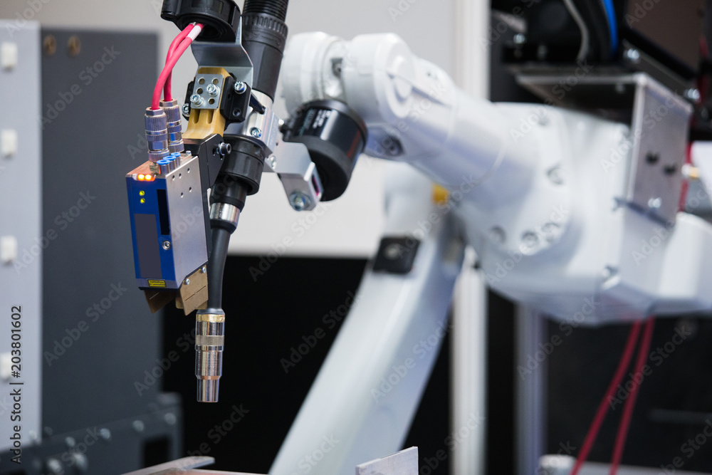 Aufkleber automatic welding robot in a modern factory