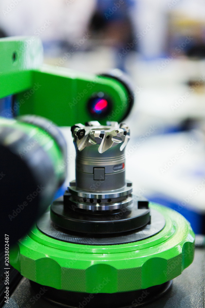 Poster automatic laser machine for precise measurement of part size and quality evaluation