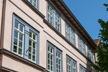 Obraz premium Fassade eines alten Hauses in der Innenstadt von Duderstadt in Deutschland