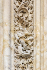 El famoso astronauta tallado en piedra en la fachada de la catedral de Salamanca. La escultura fue agregada durante las renovaciones en 1992. © DoloresGiraldez