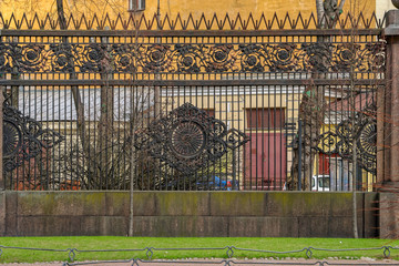 Kazan cathedral lattice fence.