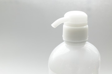 シャンプーディスペンサー