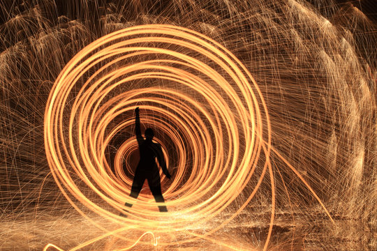 Unique Creative Light Painting With Fire and Tube Lighting