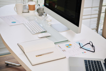 Table of financial manager