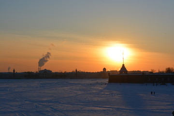 Naklejka premium Neva covered by ice