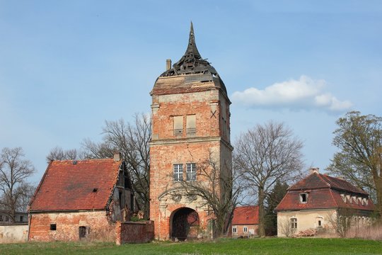 Gate to ruined old castle Biecz in Poland