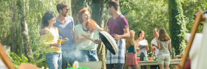 Barbeque in a park - obrazy, fototapety, plakaty