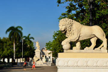 Fototapeta na wymiar The main square (Plaza de Armas) in the Cienfuegos city on Cuba