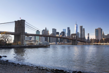 Fototapeta na wymiar New York, Lower Manhattan skyline with Brooklyn Bridge