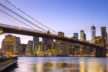Obraz na płótnie Canvas New York, Lower Manhattan skyline with Brooklyn Bridge